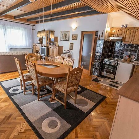 Apartman Ruzica Ogulin Buitenkant foto