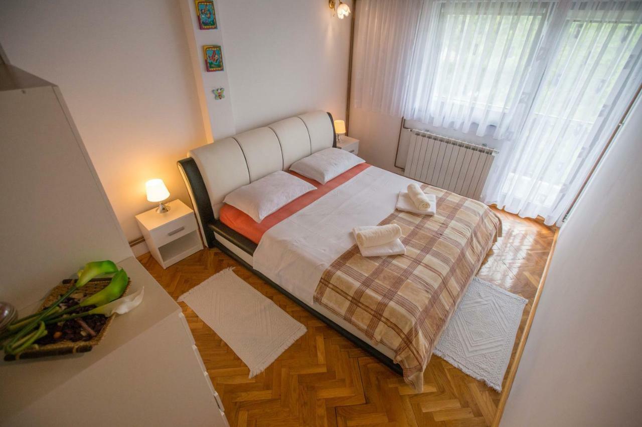 Apartman Ruzica Ogulin Buitenkant foto