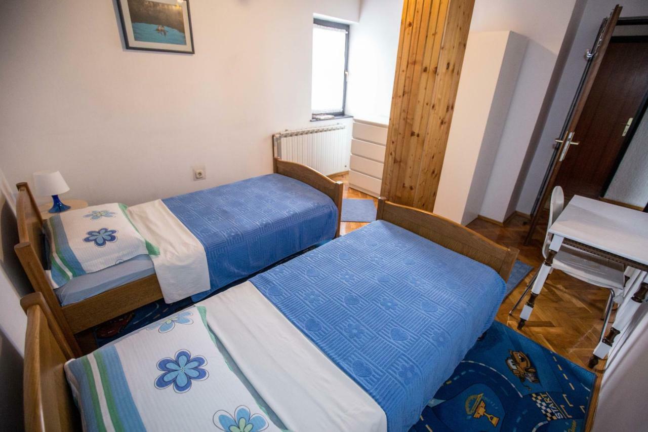 Apartman Ruzica Ogulin Buitenkant foto
